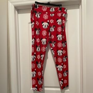 Disney Parks Christmas Mickey and Minnie leggings XL